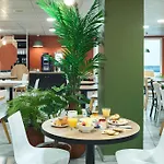 Porte De La Hotel Paris