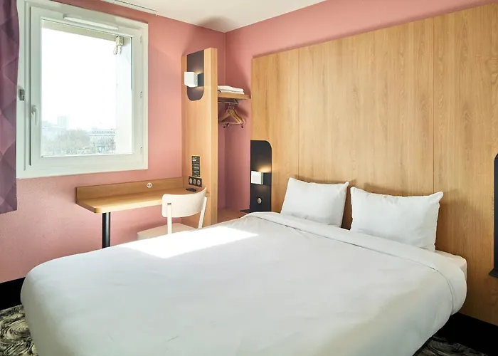 Hotel Porte De La 3*