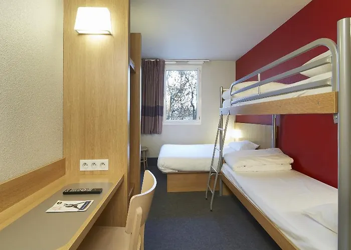 Hotell Porte De La 3*