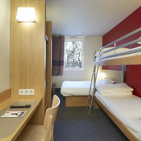 Hotel Porte De La 3*