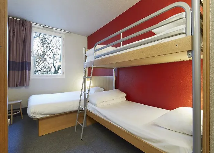 Porte De La Hotel 3*