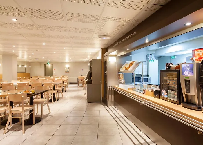 Hotel Porte De La 3*